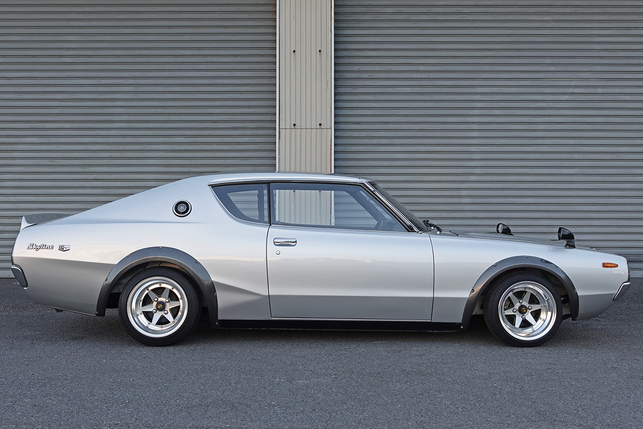 日産 スカイライン 2000GT-X