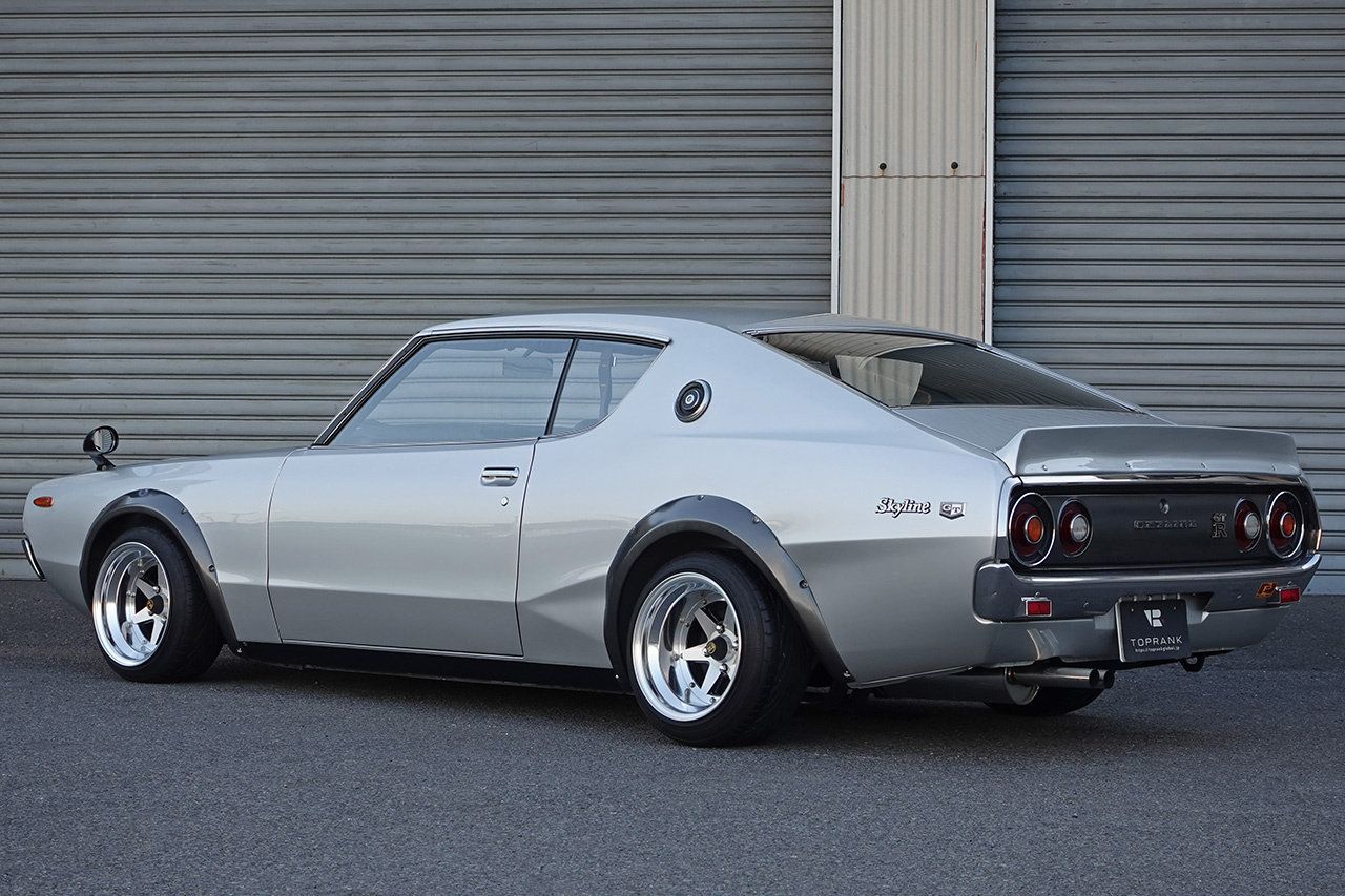 日産 スカイライン 2000GT-X