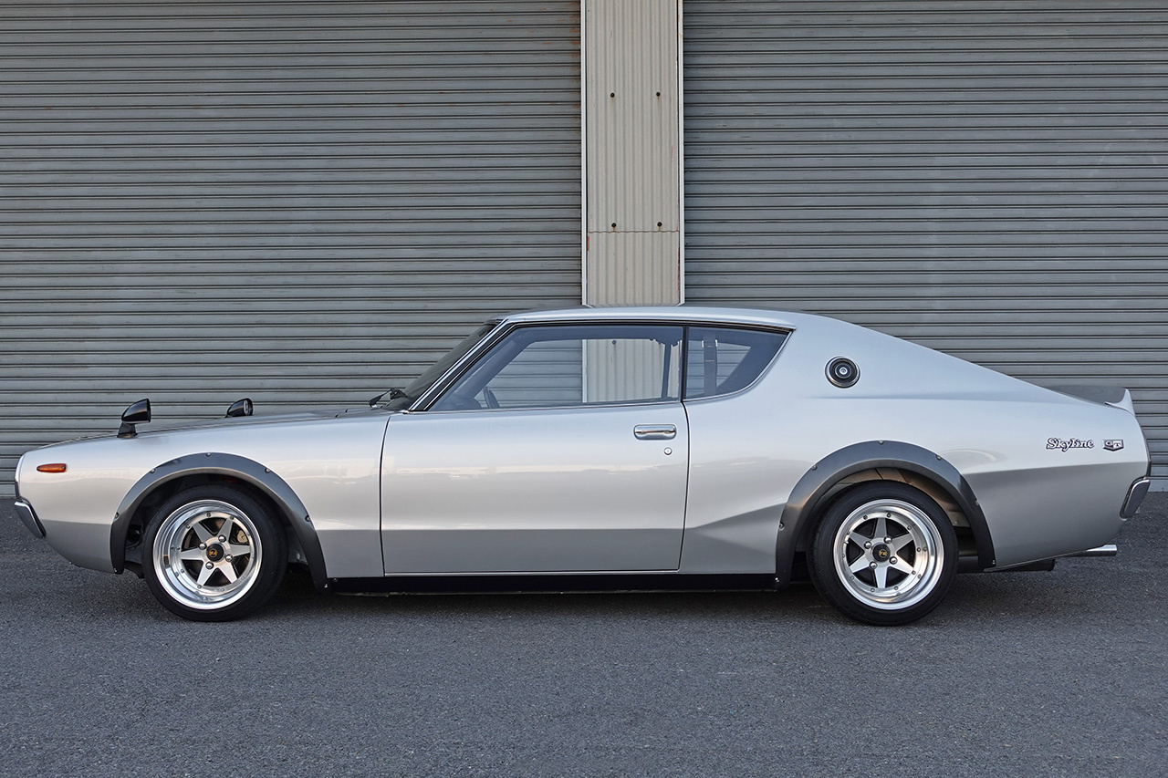 日産 スカイライン 2000GT-X