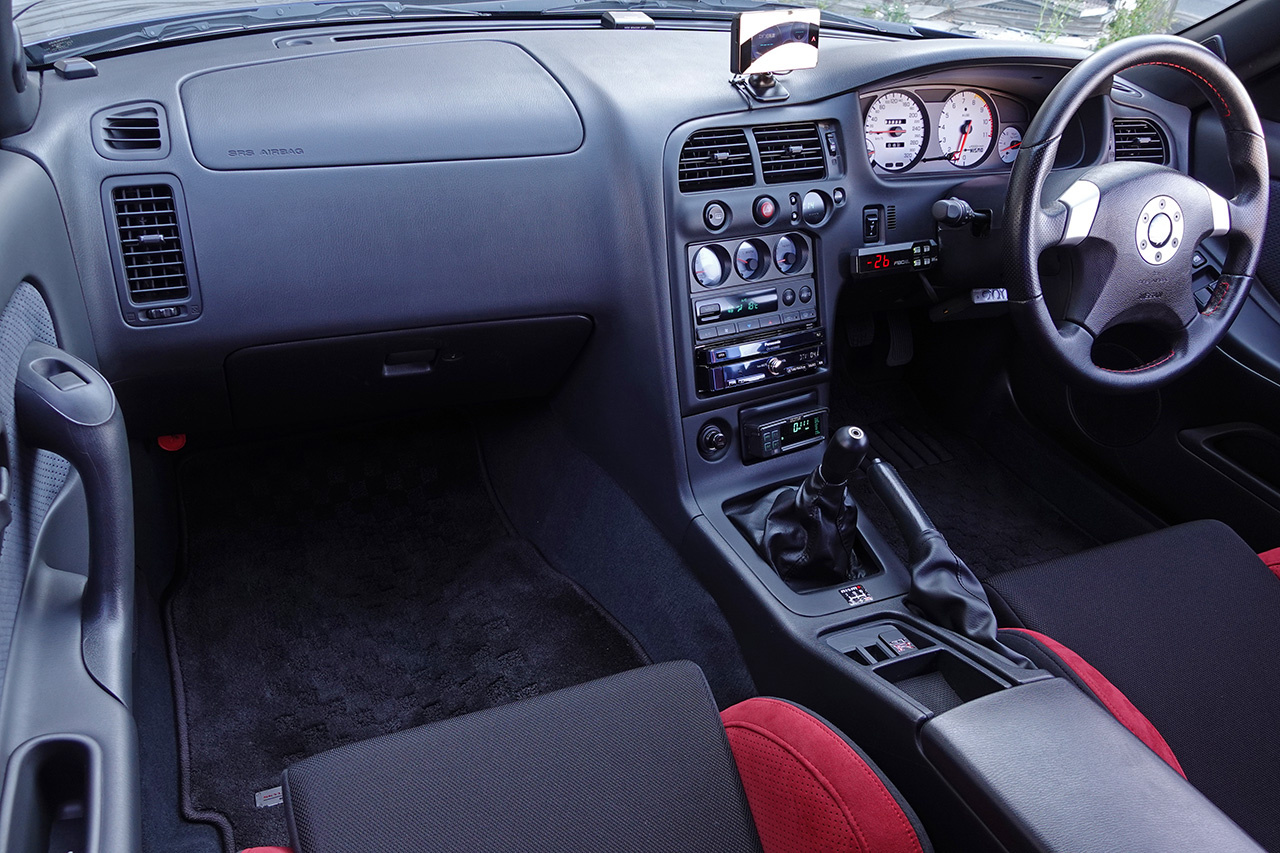 日産 スカイラインGT-R 