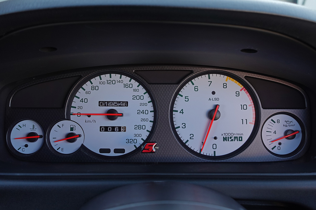 日産 スカイラインGT-R 