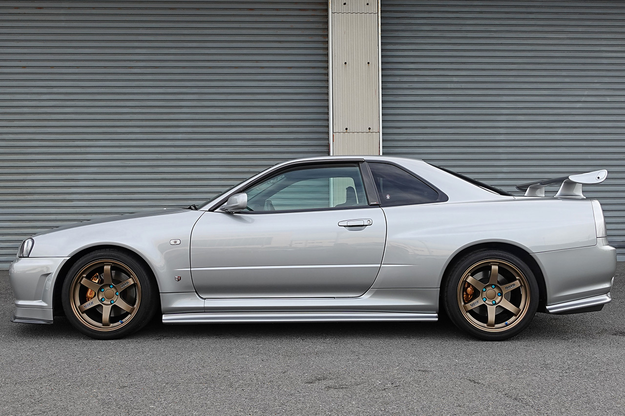 日産 スカイラインGT-R 