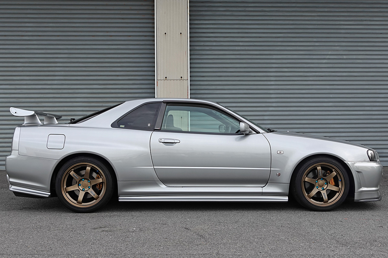 日産 スカイラインGT-R 