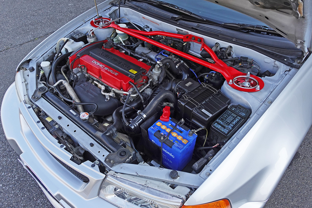 三菱 ランサーエボリューション GSR エボリューションV