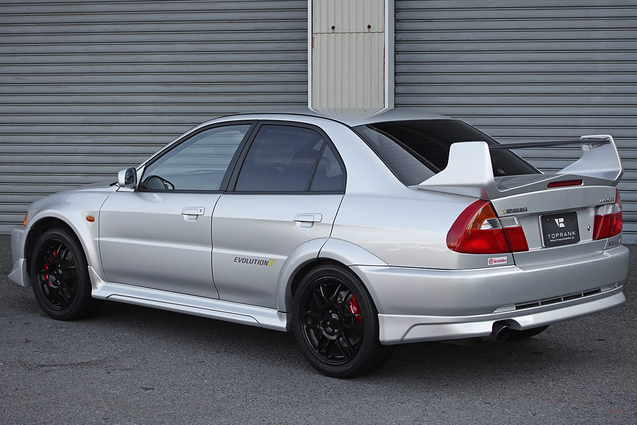 三菱 ランサーエボリューション GSR エボリューションV