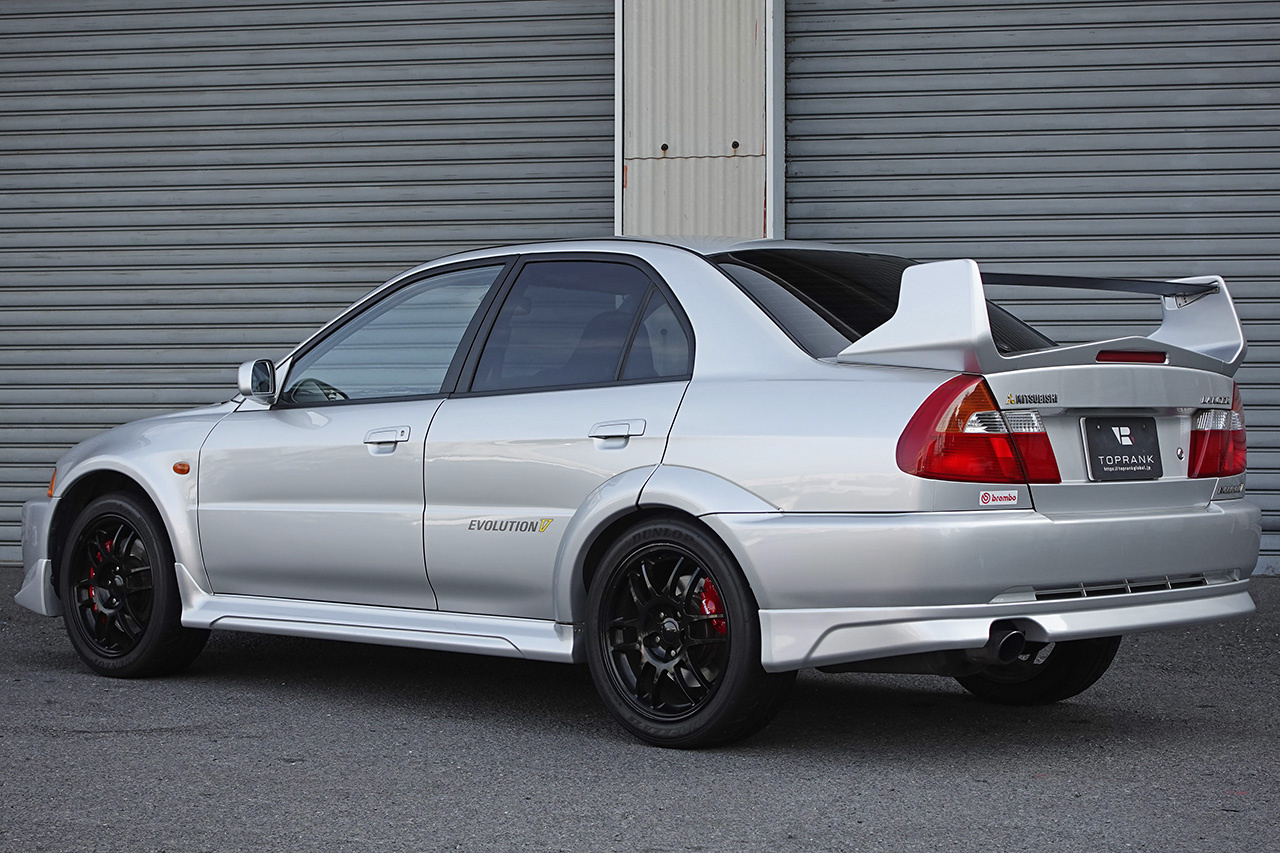 三菱 ランサーエボリューション GSR エボリューションV