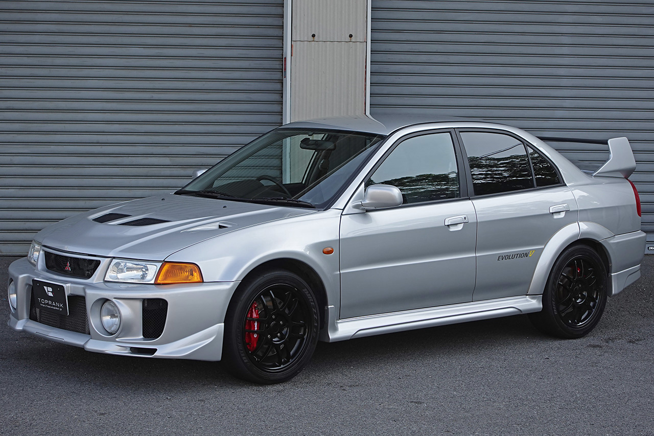 三菱 ランサーエボリューション GSR エボリューションV