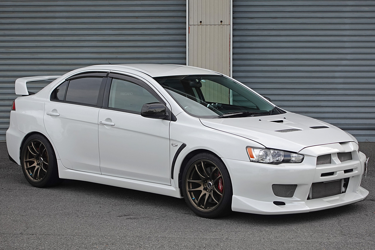 三菱 ランサー GSR エボリューションX