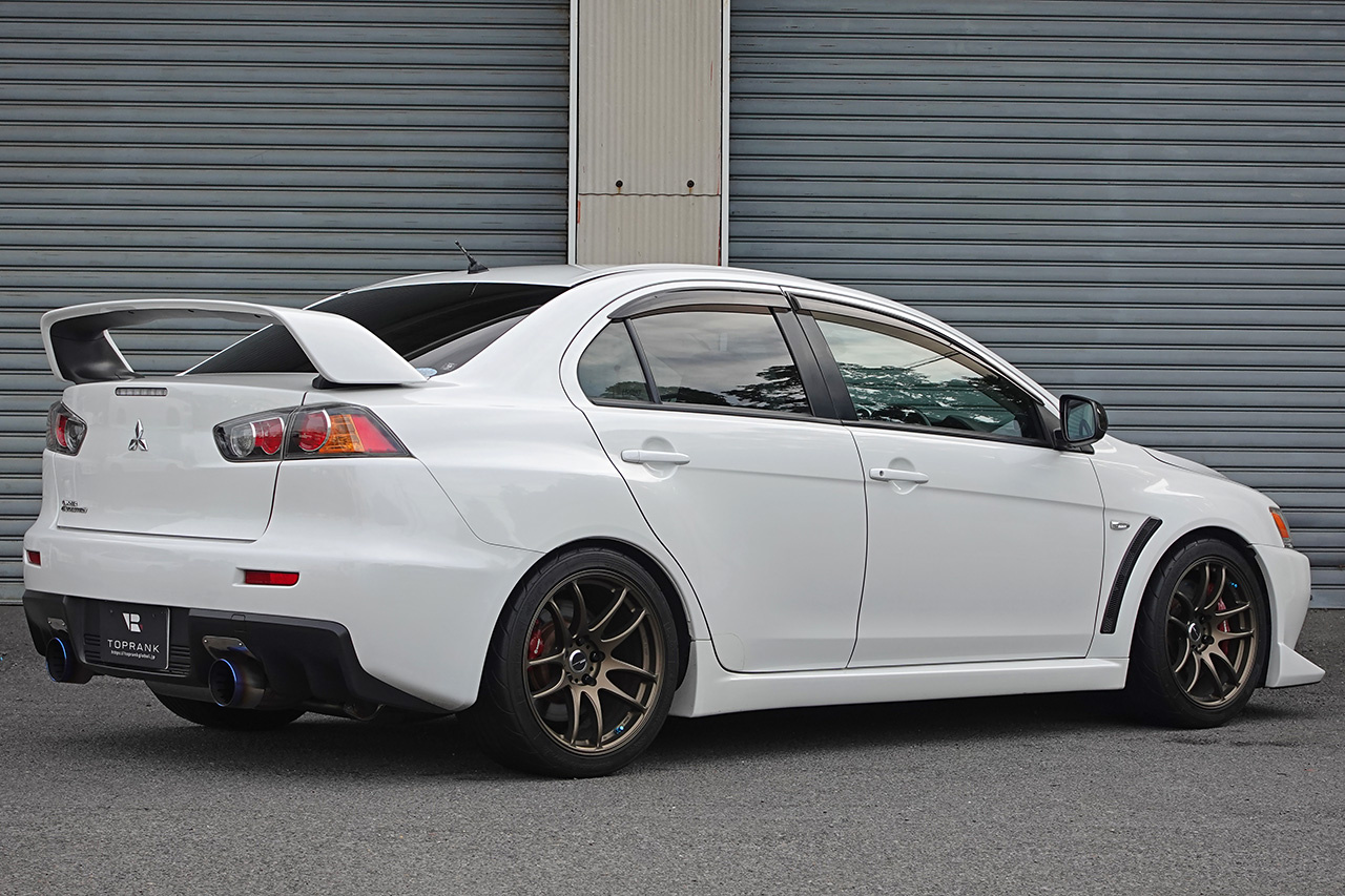 三菱 ランサー GSR エボリューションX