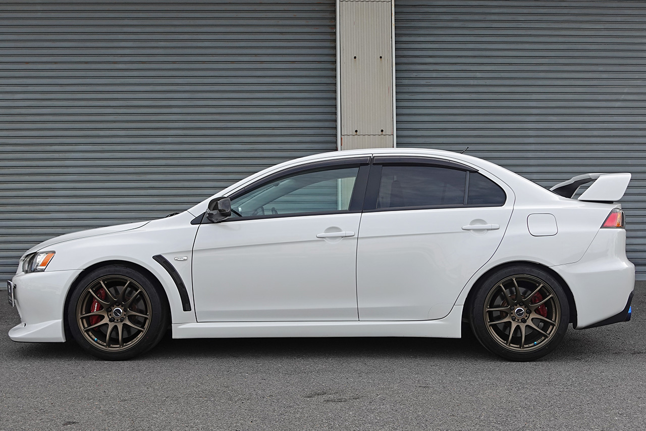 三菱 ランサー GSR エボリューションX