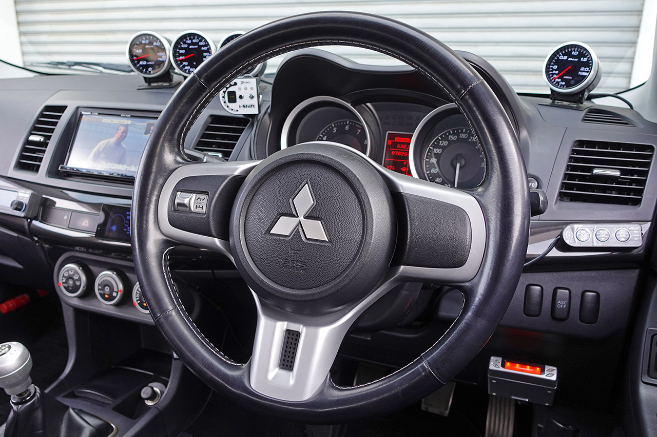 三菱 ランサー GSR エボリューションX