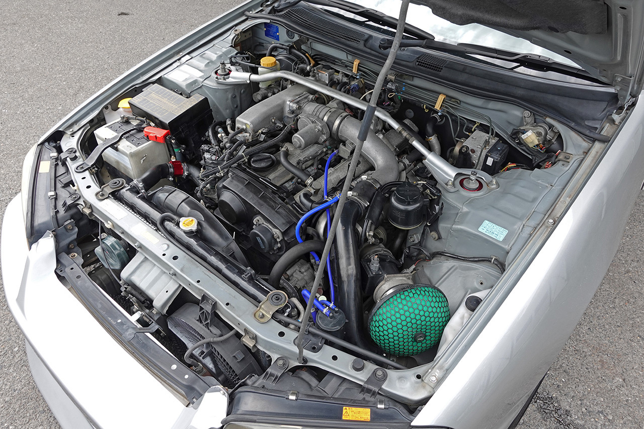 日産 スカイライン ２５ＧＴ　ＴＵＲＢＯ