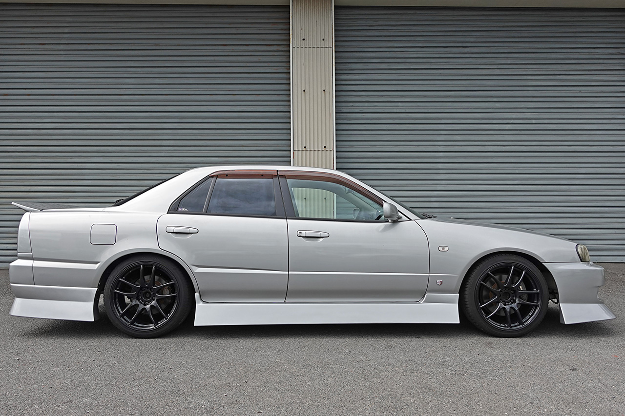 日産 スカイライン ２５ＧＴ　ＴＵＲＢＯ