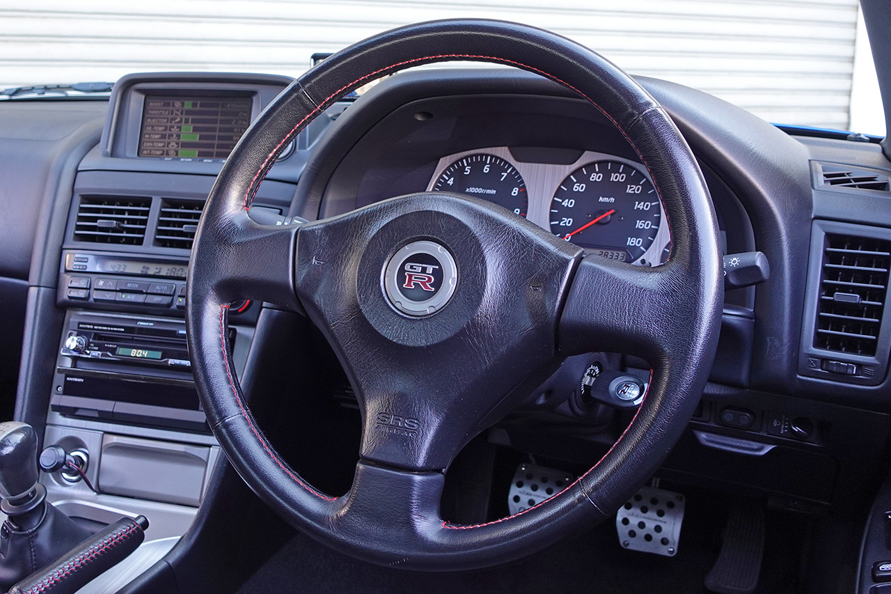 日産 スカイラインGT-R BNR34 R34 スカイライン GT-R Vスペック