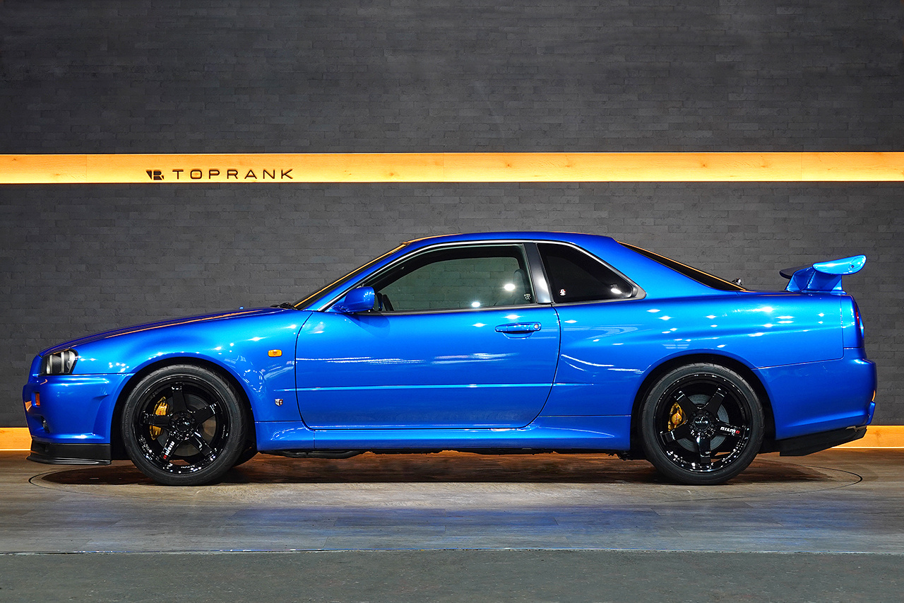 日産 スカイラインGT-R BNR34 R34 スカイライン GT-R Vスペック