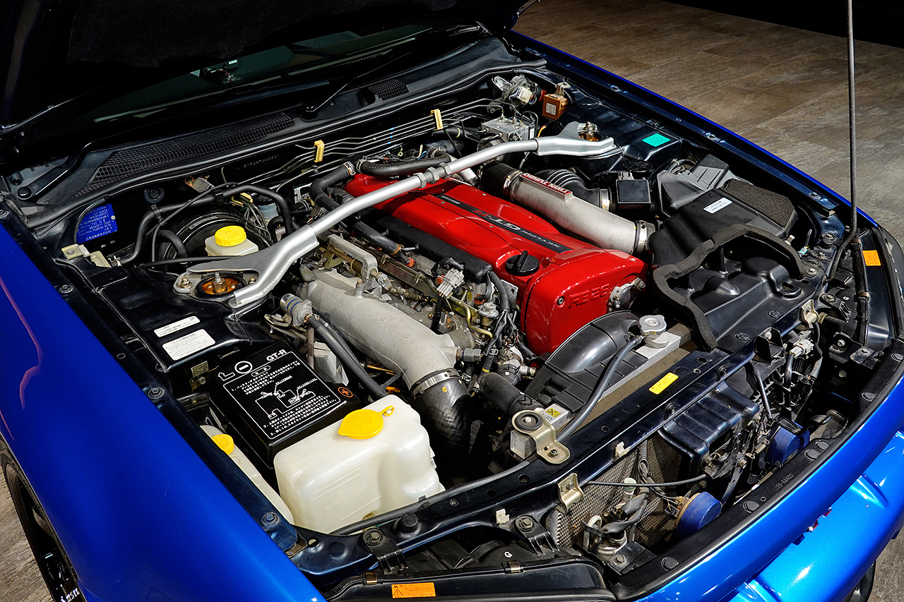 日産 スカイラインGT-R BNR34 R34 スカイライン GT-R Vスペック