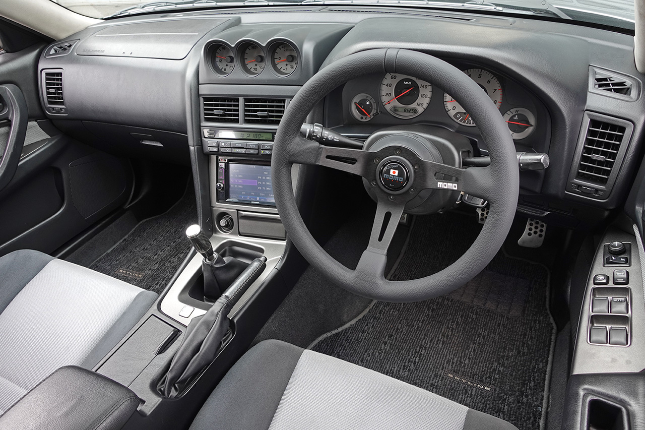 日産 スカイライン ２５ＧＴ　ＴＵＲＢＯ セダン