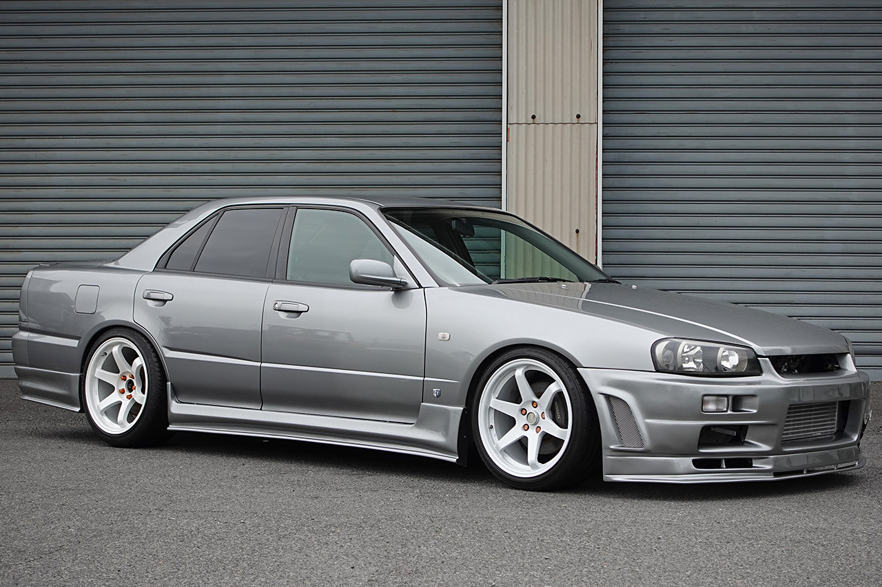 日産 スカイライン ２５ＧＴ　ＴＵＲＢＯ セダン