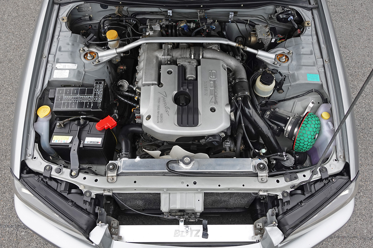 日産 スカイライン ２５ＧＴ　ＴＵＲＢＯ セダン