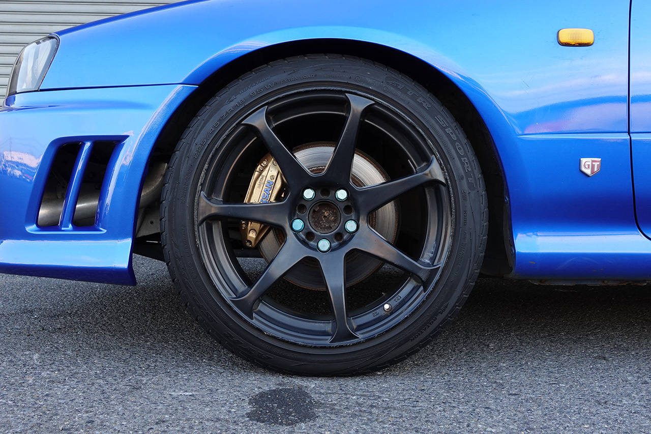日産 スカイライン ２５ＧＴ－Ｘ　ＴＵＲＢＯ セダン