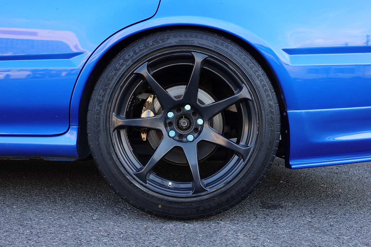 日産 スカイライン ２５ＧＴ－Ｘ　ＴＵＲＢＯ セダン