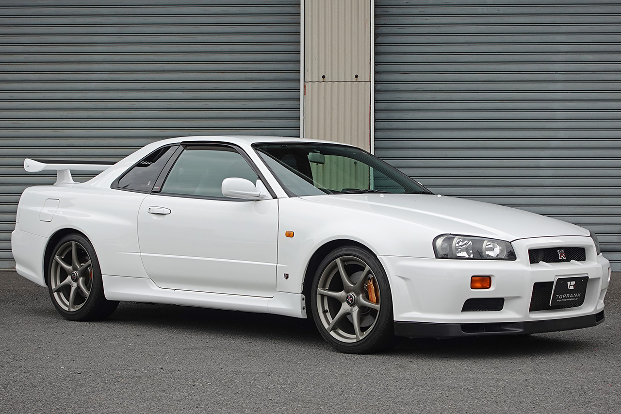 日産 スカイラインGT-R 