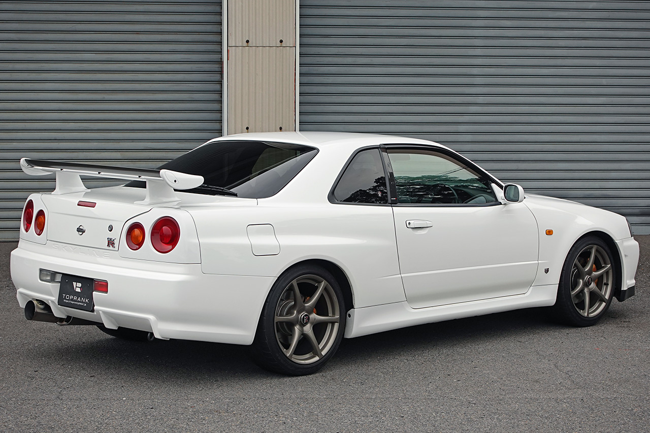 日産 スカイラインGT-R 