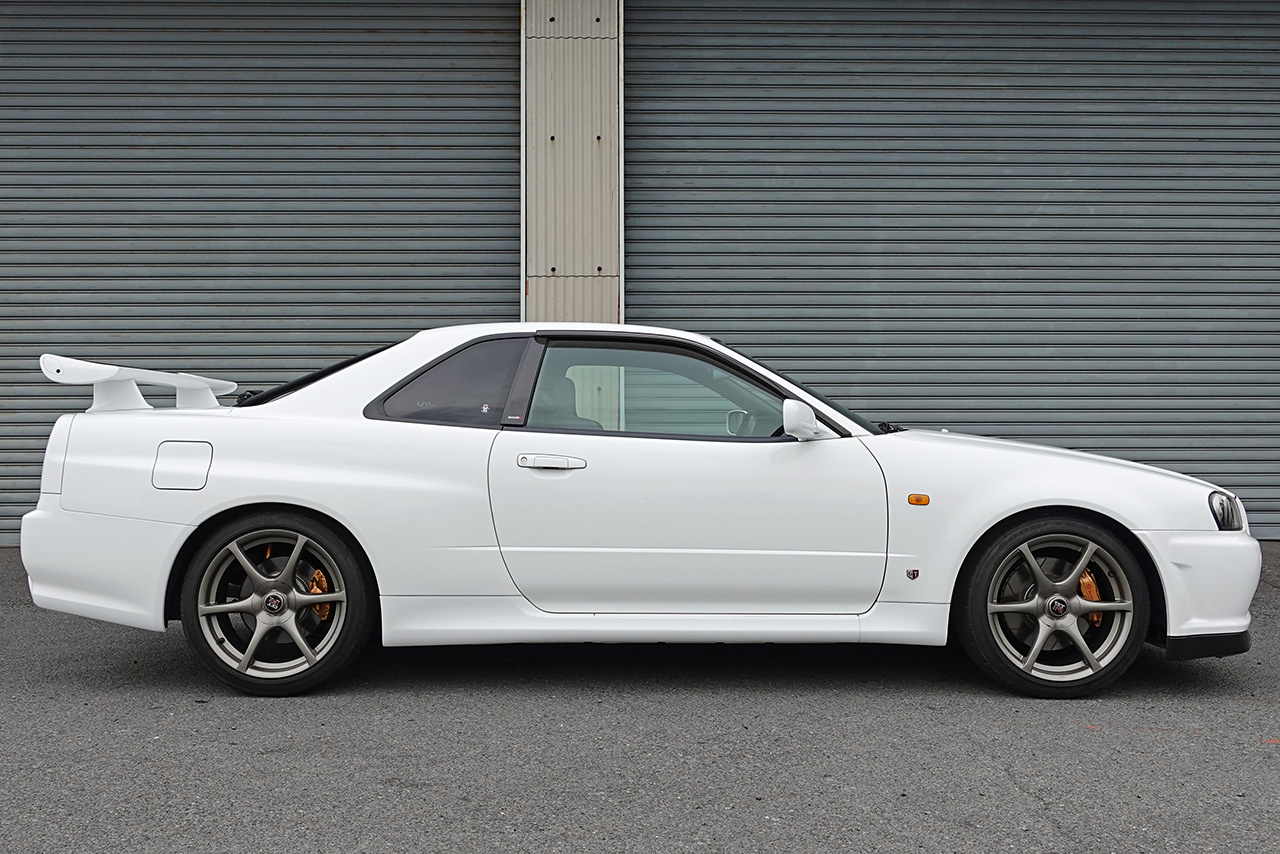 日産 スカイラインGT-R 
