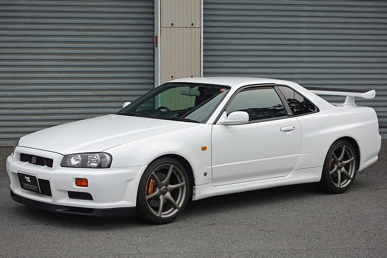 日産 スカイラインGT-R 