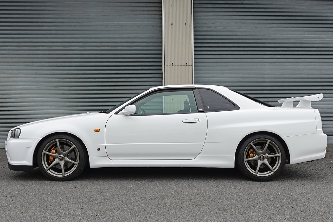 日産 スカイラインGT-R 