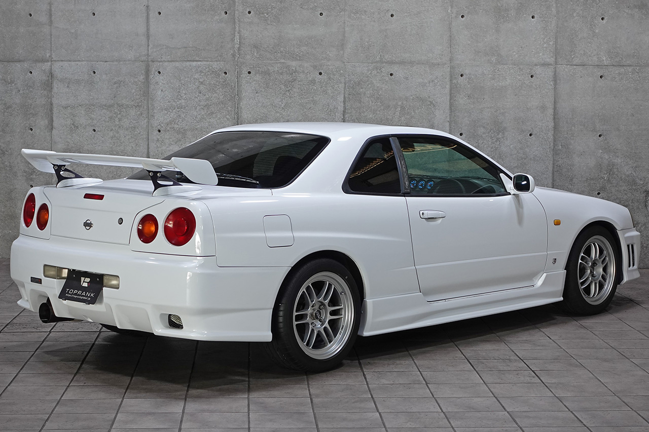 日産 スカイラインクーペ 