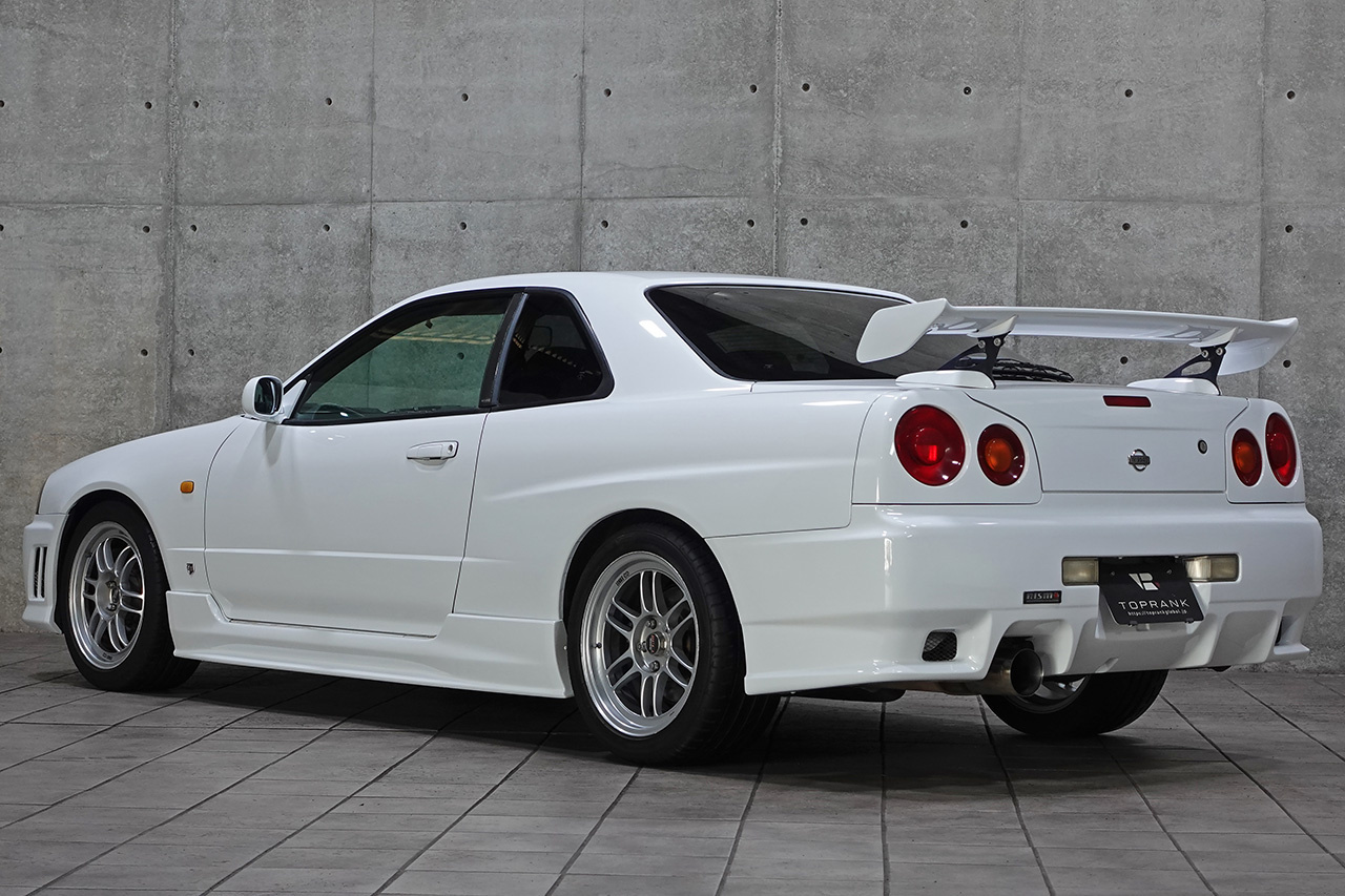 日産 スカイラインクーペ 