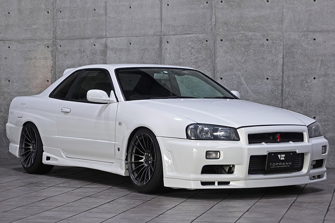 日産 スカイラインクーペ 