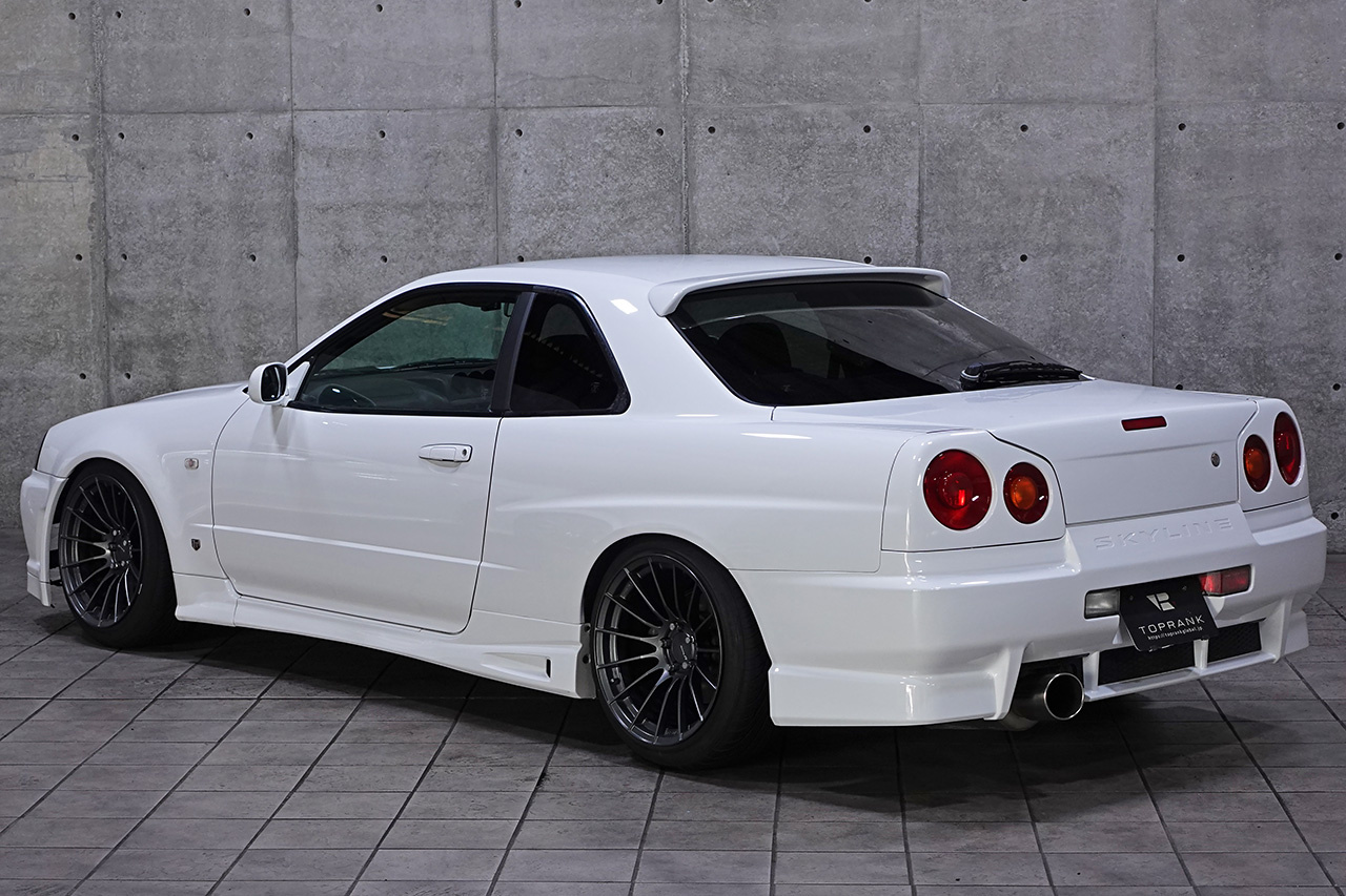 日産 スカイラインクーペ 