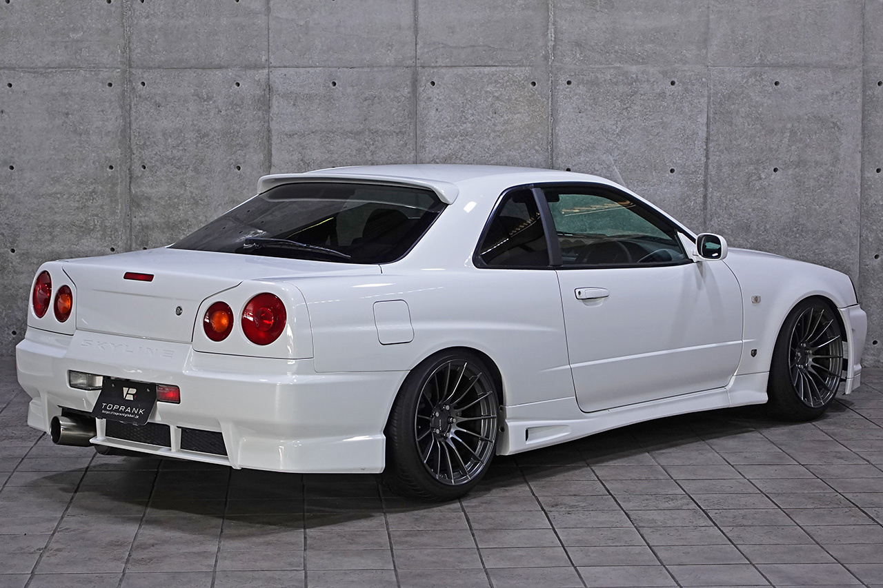 日産 スカイラインクーペ 