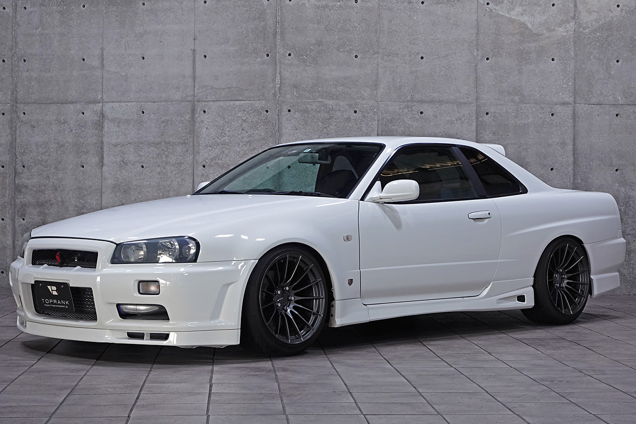 日産 スカイラインクーペ 