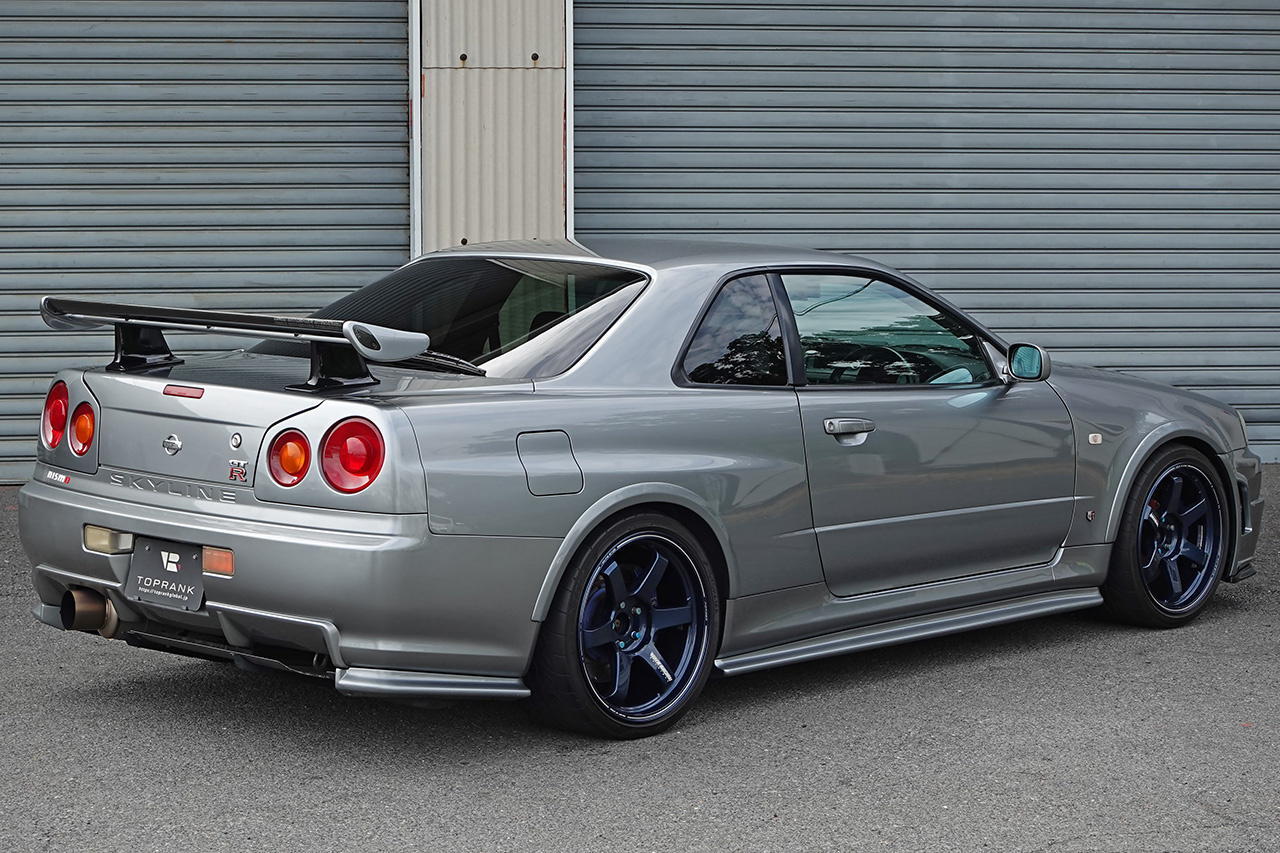 日産 スカイラインGT-R 