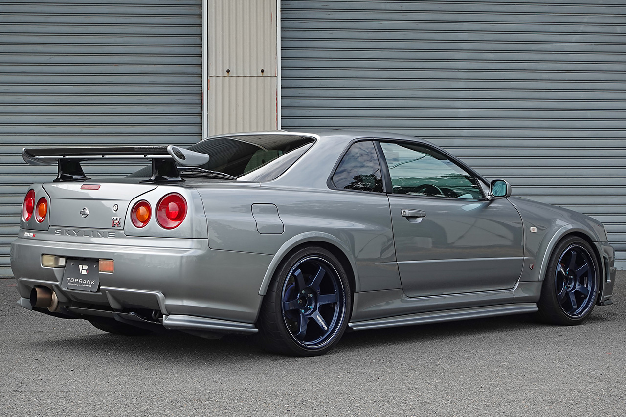 日産 スカイラインGT-R 