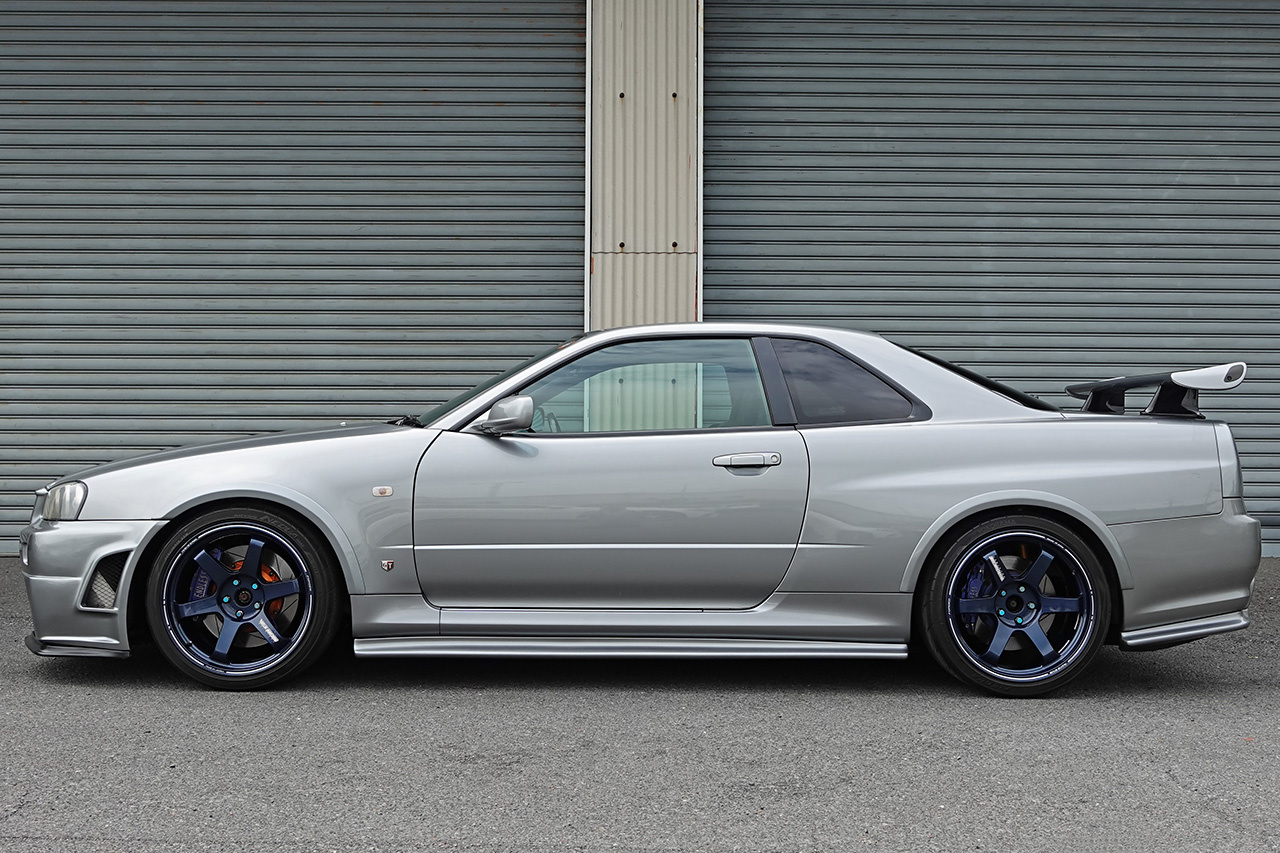 日産 スカイラインGT-R 