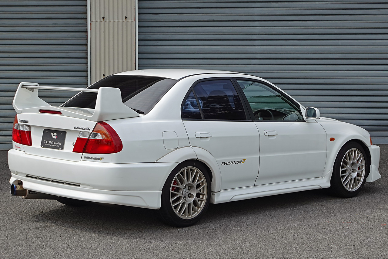 三菱 ランサーエボリューション GSR エボリューションV