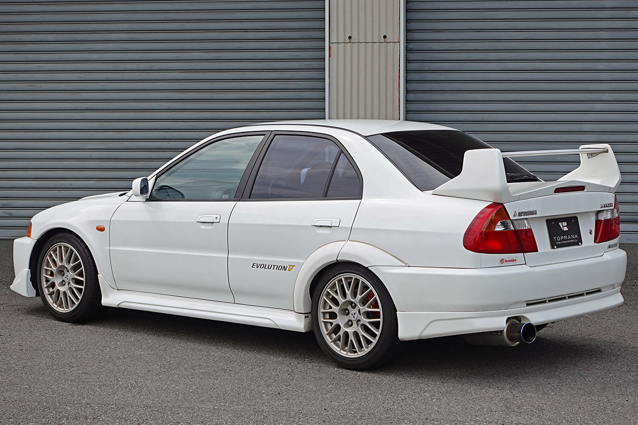 三菱 ランサーエボリューション GSR エボリューションV