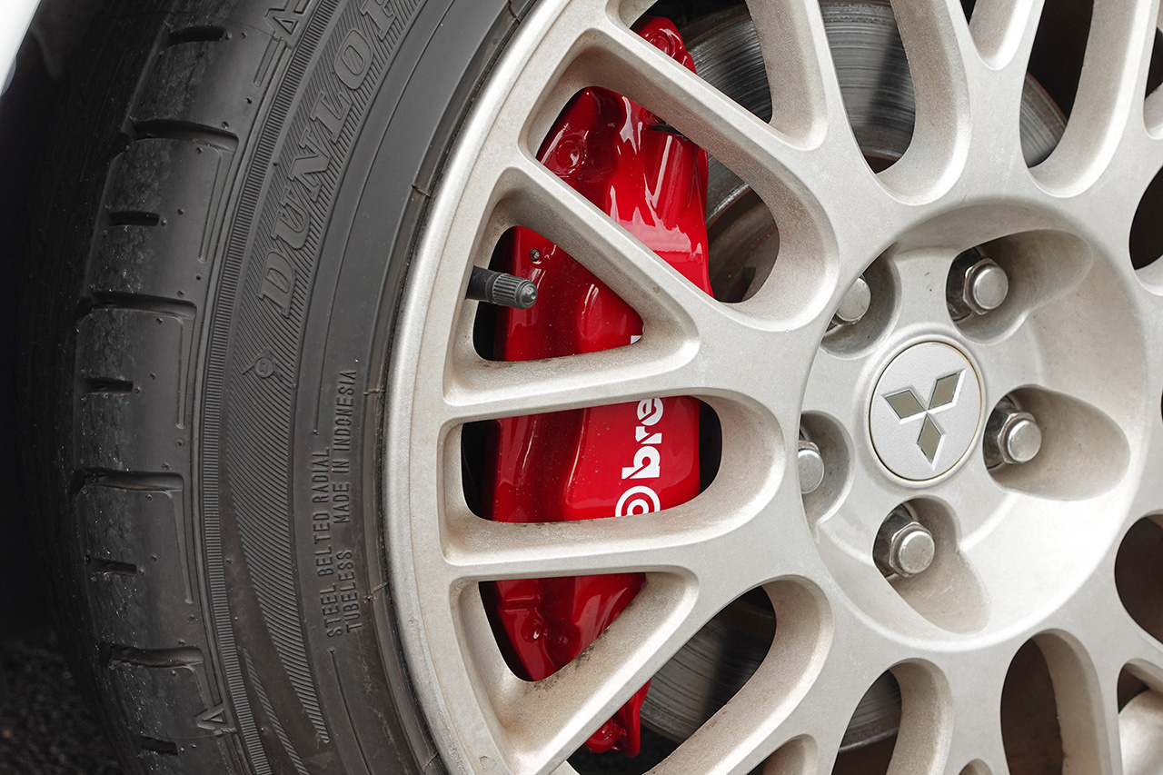 三菱 ランサーエボリューション GSR エボリューションV