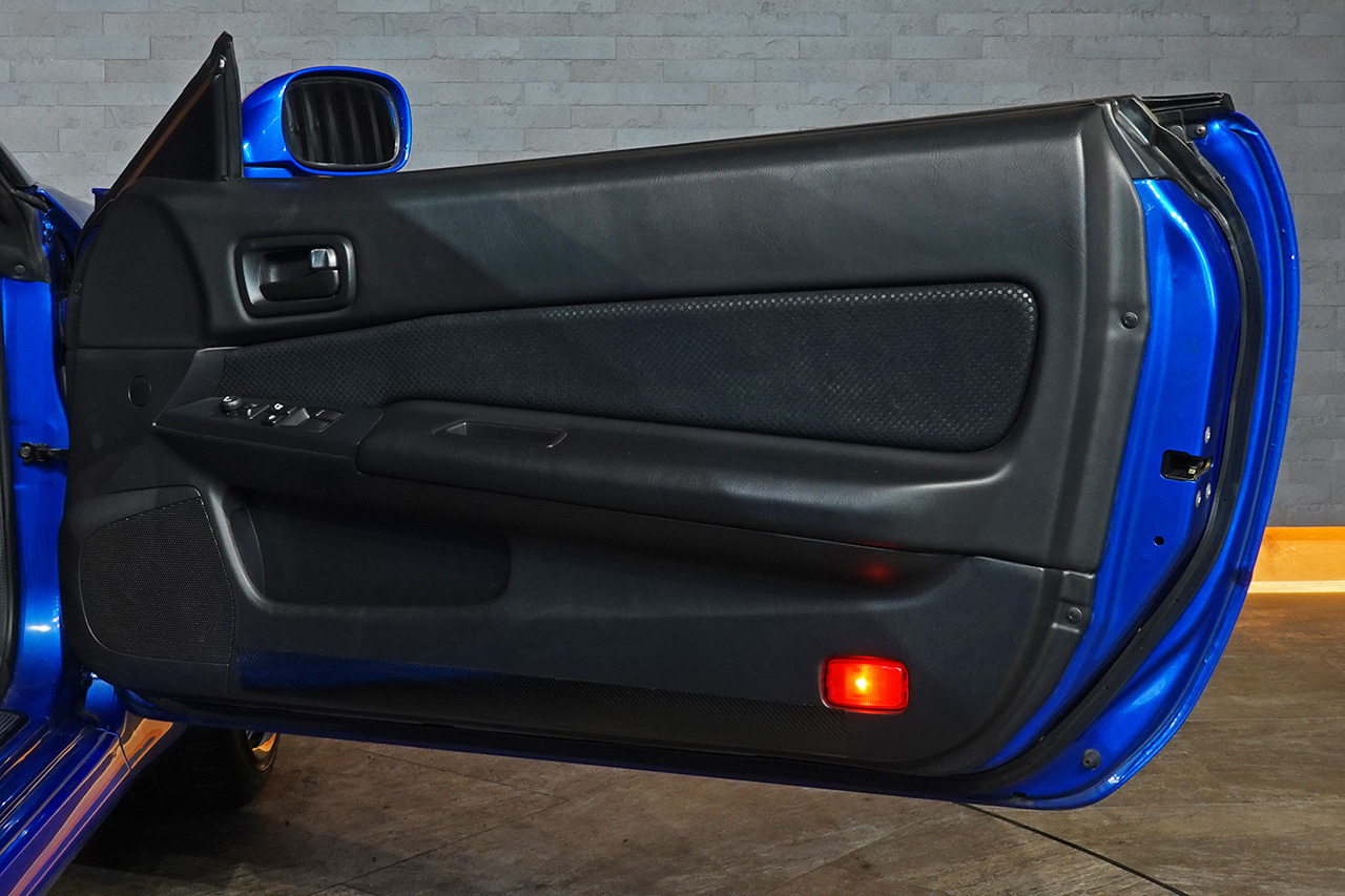 日産 スカイラインGT-R BNR34 R34 スカイライン GT-R