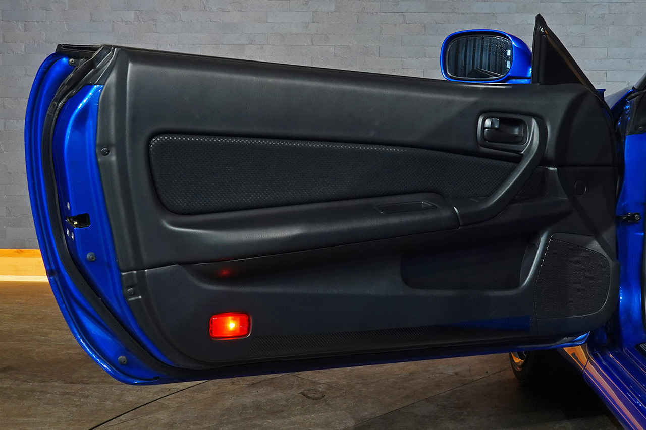 日産 スカイラインGT-R BNR34 R34 スカイライン GT-R