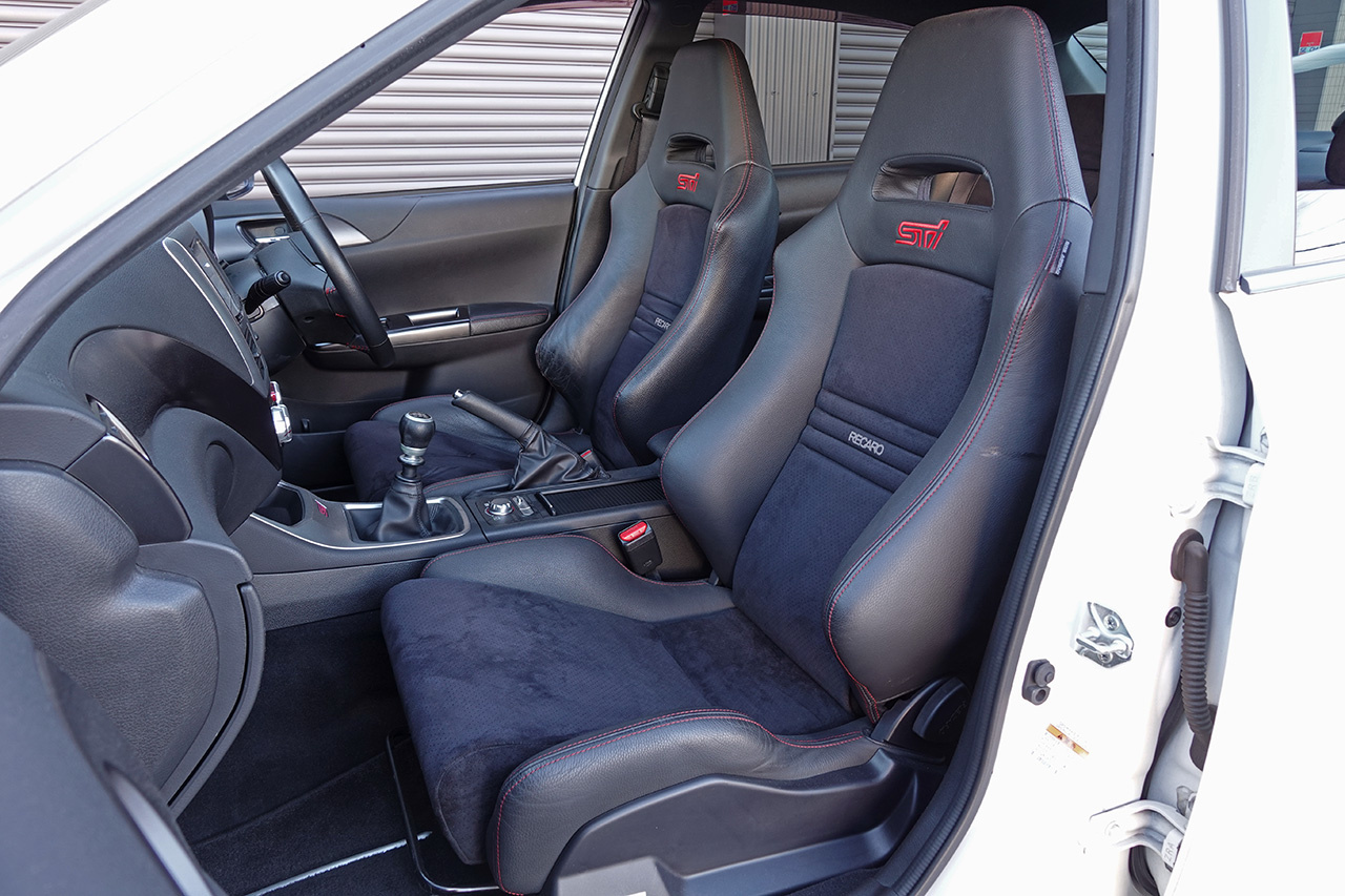 スバル インプレッサ GVB Impreza WRX STI、RECARO STi Seats, BLITZ Height Adjustable Coilovers
