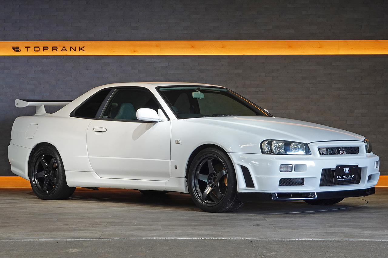 日産 スカイラインGT-R 