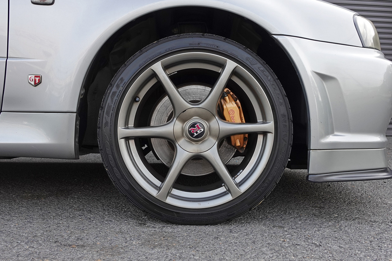 日産 スカイラインGT-R 