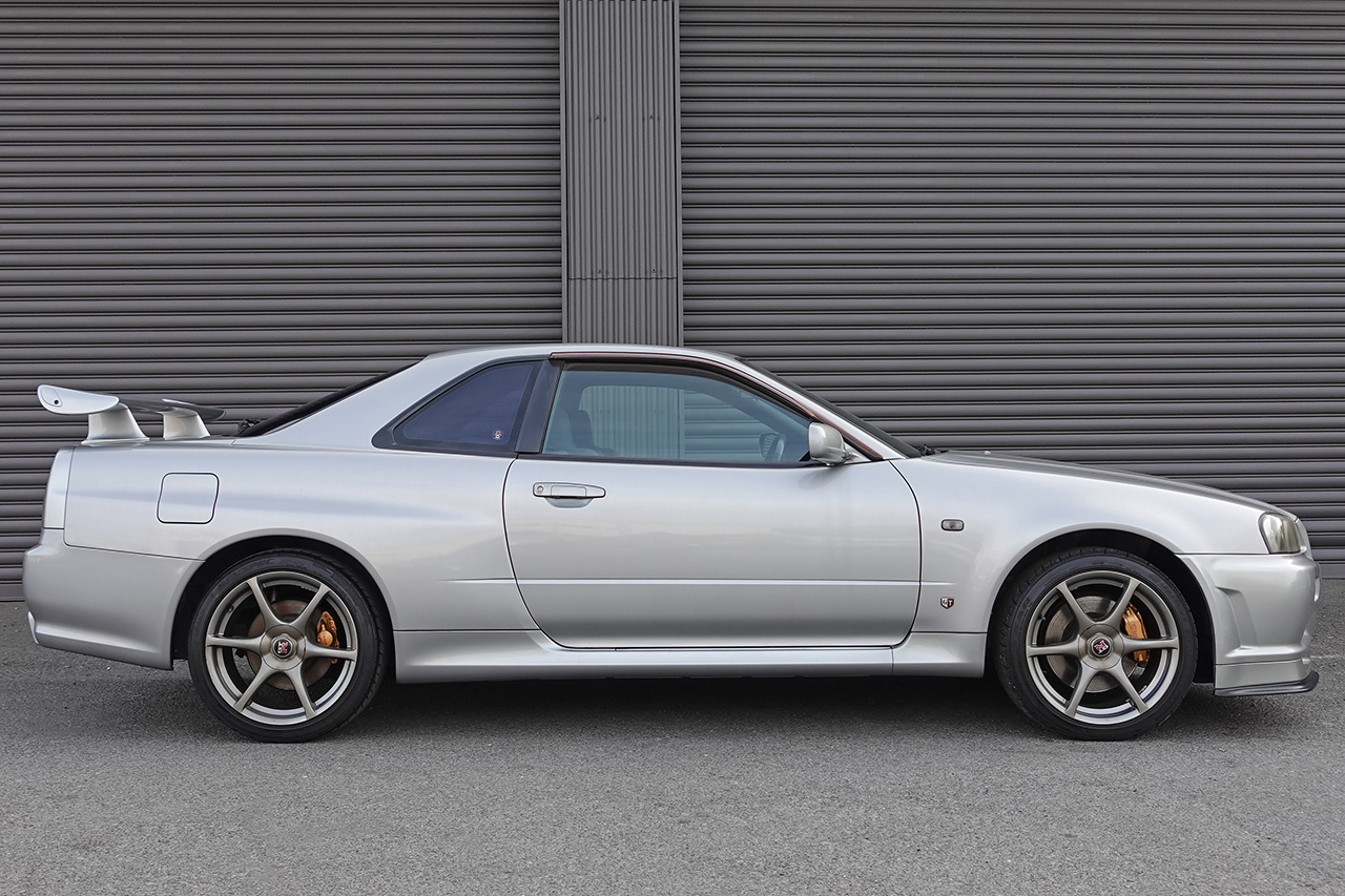日産 スカイラインGT-R 