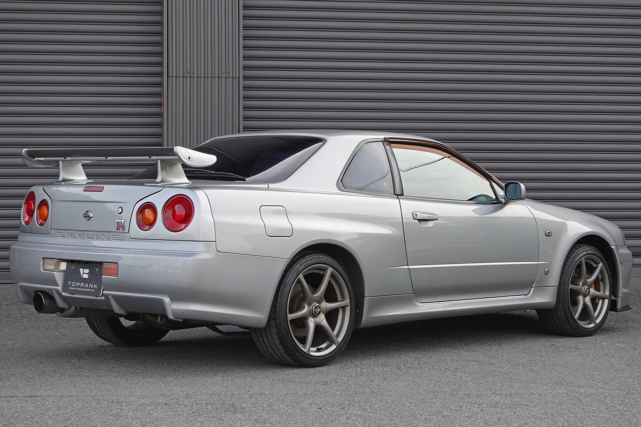 日産 スカイラインGT-R 