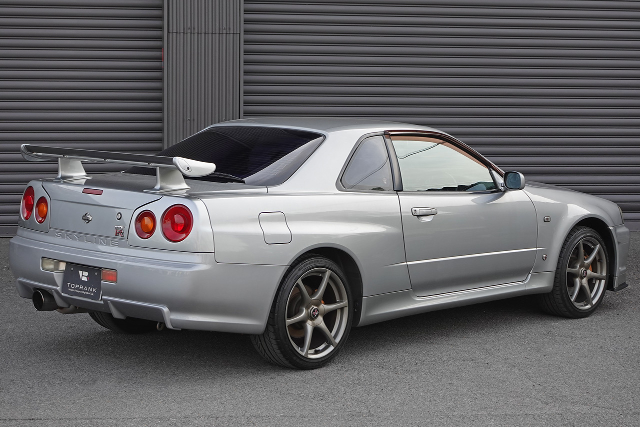 日産 スカイラインGT-R 